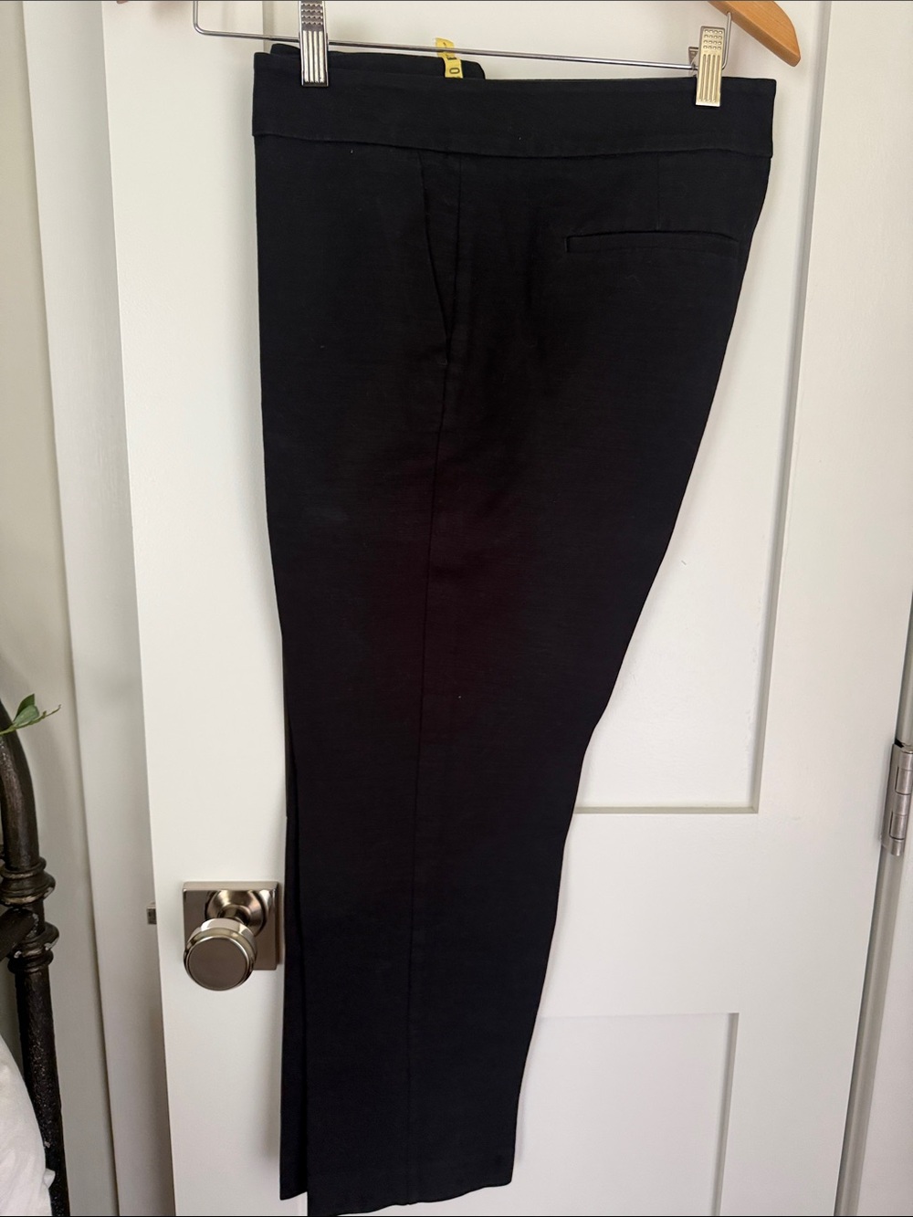 Ann Taylor Black Cropped Straight-Leg Dress Pants
